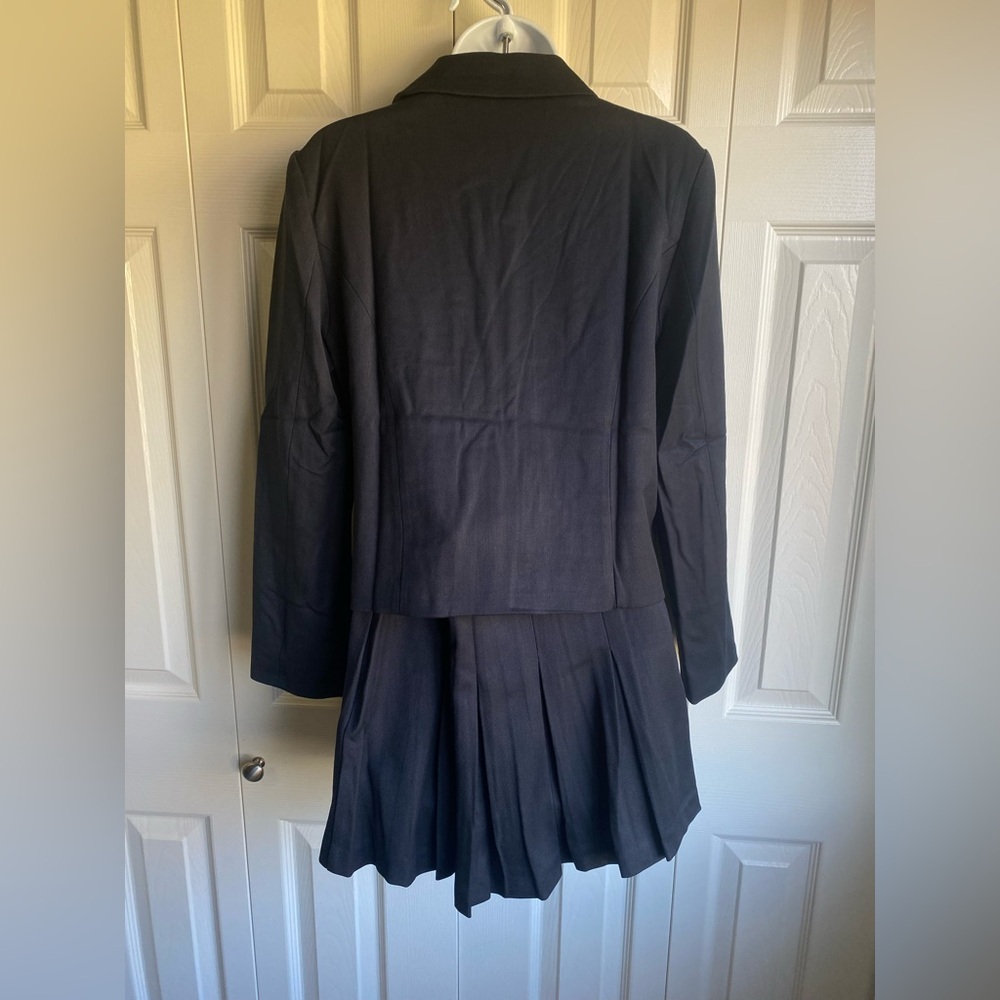 NEW Reformation Brynlee Two Pieces Set Navy - Picture 6 of 11